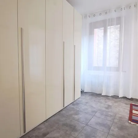 Apartman Momi *